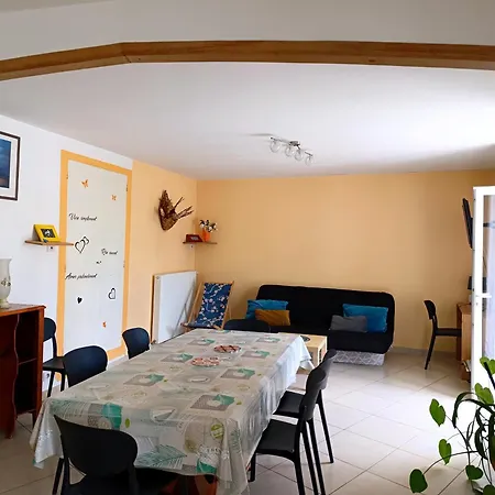 Semesterbostad Maison Spacieuse Et Agreable
