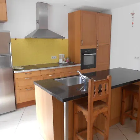 Holiday home Maison Spacieuse Et Agreable Saint-Georges-de-Luzencon