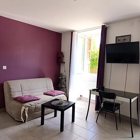 Maison Spacieuse Et Agreable Tatil Evi Saint-Georges-de-Luzençon