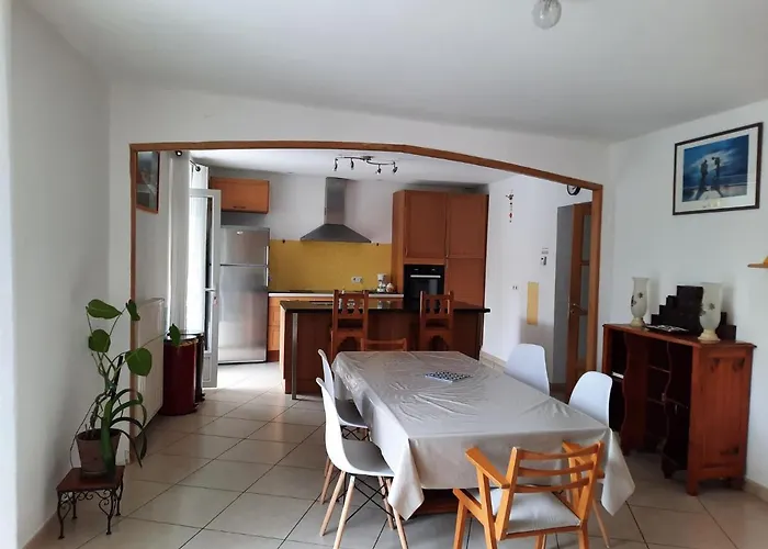 Maison Spacieuse Et Agreable Tatil Evi Saint-Georges-de-Luzençon