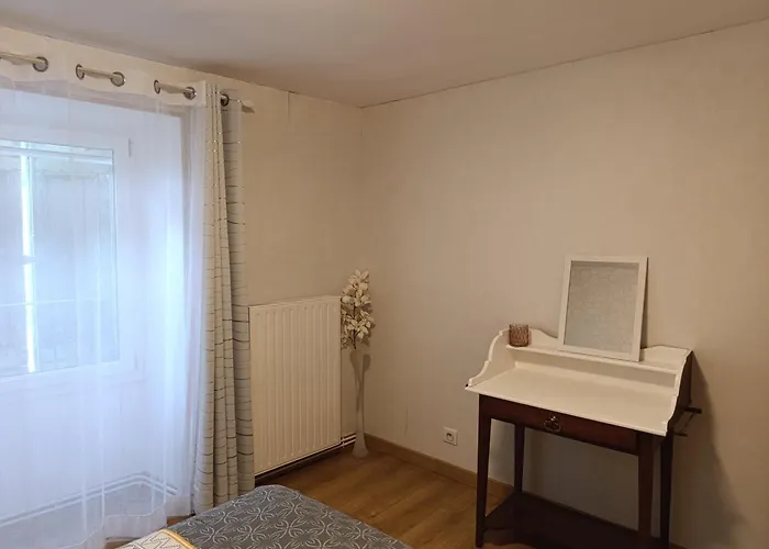 Tatil Evi Maison Spacieuse Et Agreable Saint-Georges-de-Luzençon